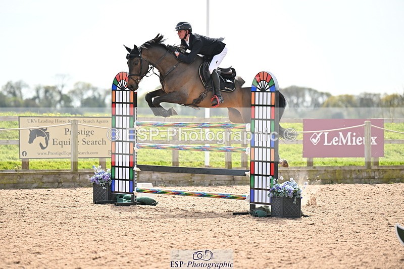 240418A-145133-04566 - Cls 9, 2 Star Big Tour 1.40m