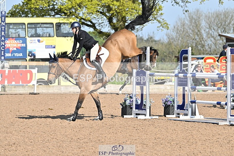 240509A-090718-00444 - Cls 8 Foxhunter