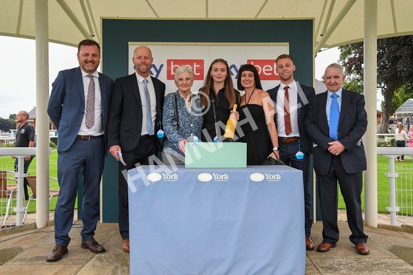 280723-Race 7-Knebworth-0237 - Race 7 8.20pm Sky Bet Go-Racing-In-Yorkshire Summer Festival Handicap