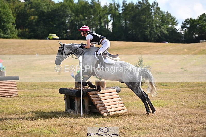 250803A-171114-17987 - R-808-Alice.Sandiford-THE.GREY.DANCER