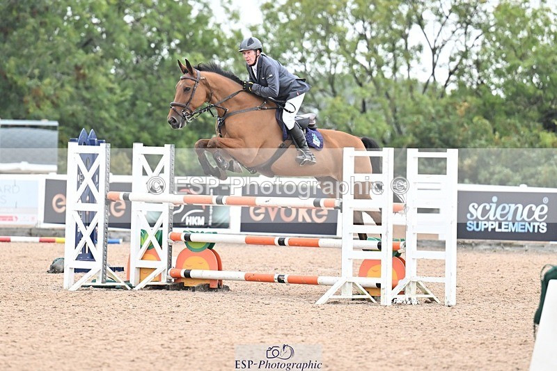 250917-132048-00646 - Cls 4 Newcomers and 1.10m Open