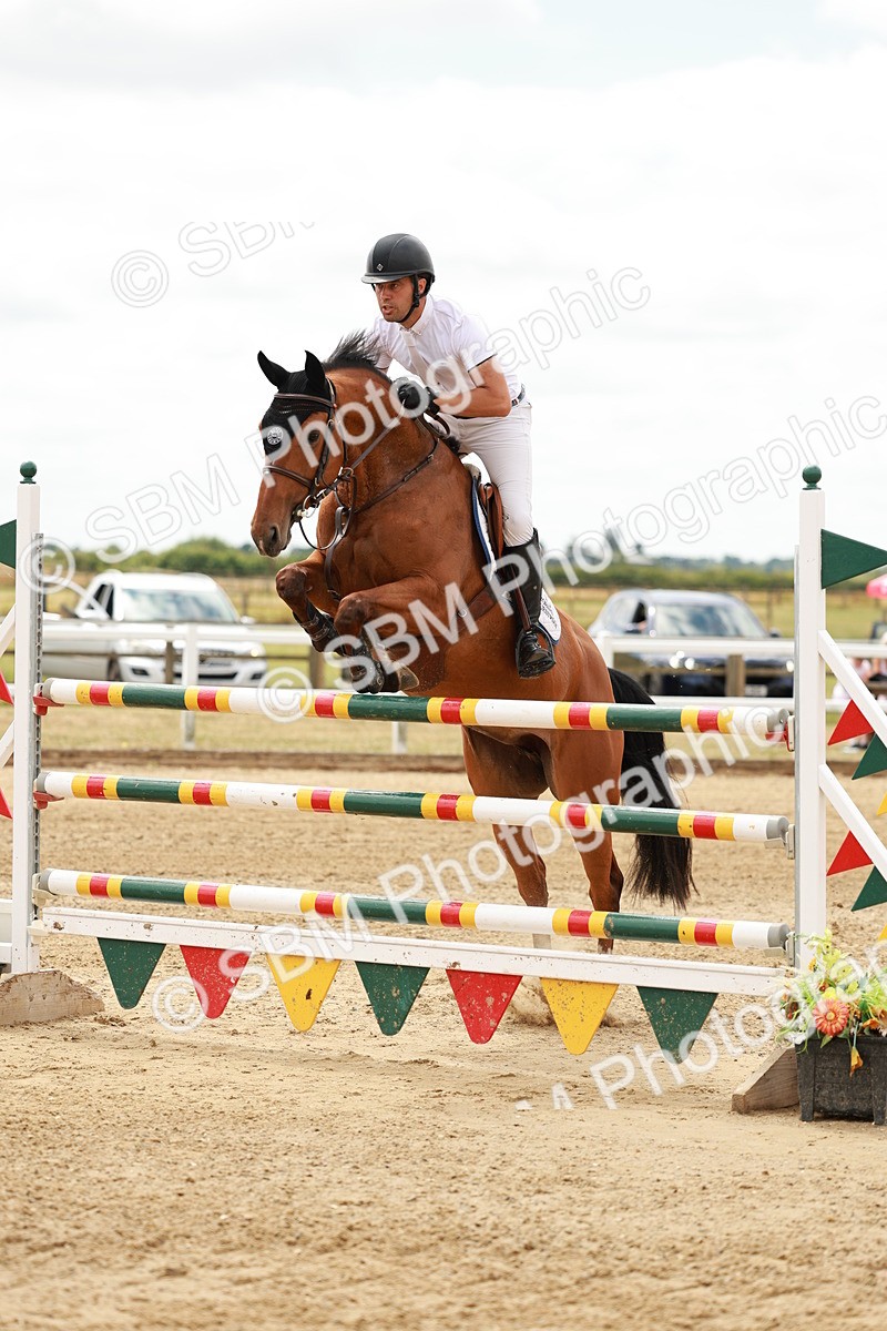 SBM_018379 - Class 21 - Senior Newcomers Championship 2d Rd