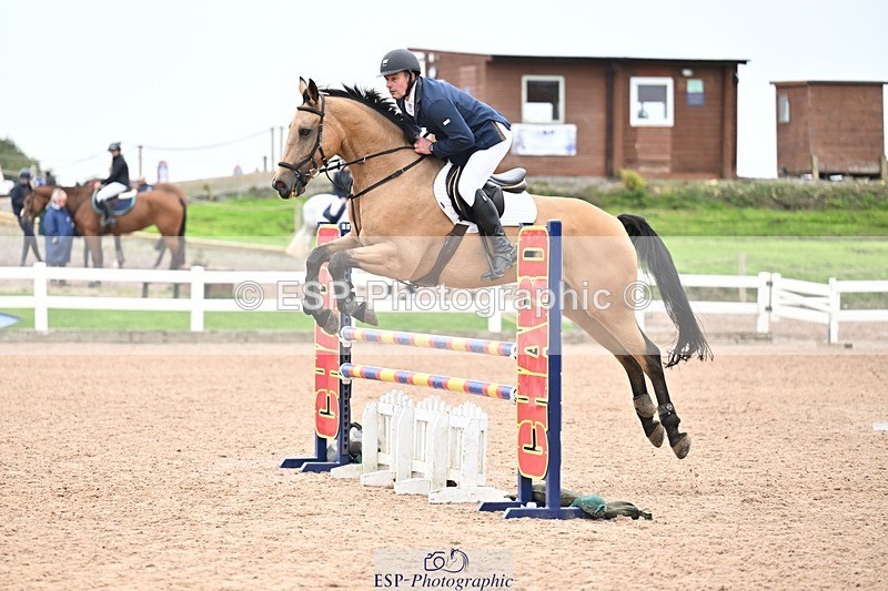 250917-125419-00567 - Cls 3 Snr 1.05m Open