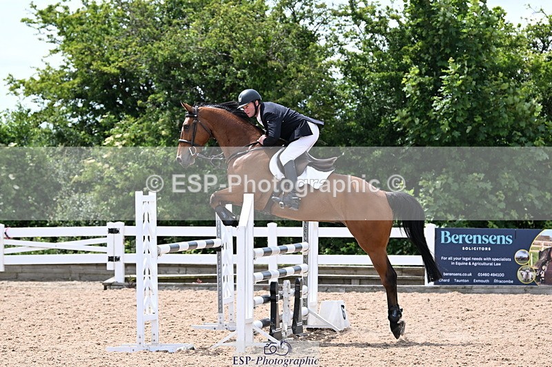 240619A-144315-00723 - Cls 4 Snr Newcomers and 1.10m Open