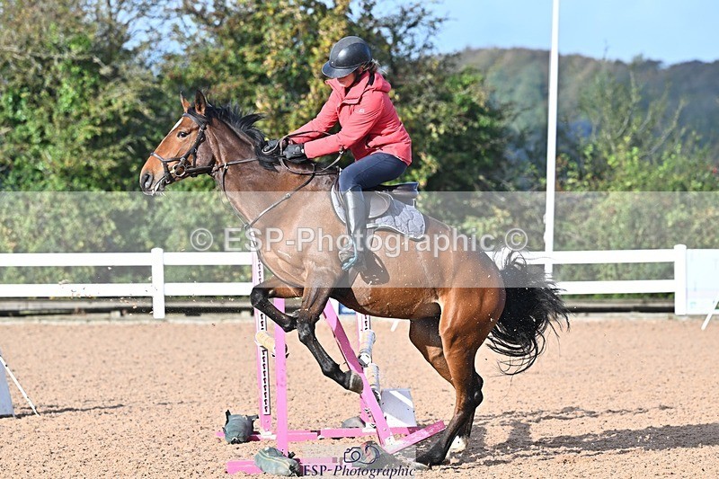 261014-100725-00012 - Clear Round & Cls 02 Brit Nov & 90cm Open