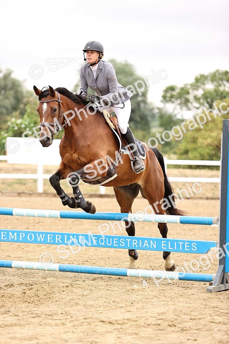 SBM_024483 - Class 8 - Clear Round