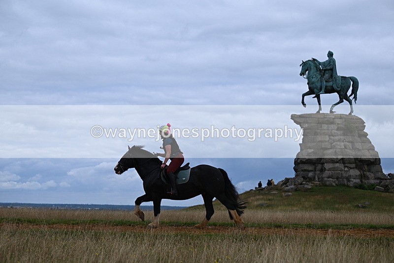 DSC_6543 - Time at Statue 12:45 to 13:15