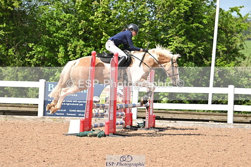 240504A-110622-00536 - Cls 14 & 15 Club & Schools 70cm