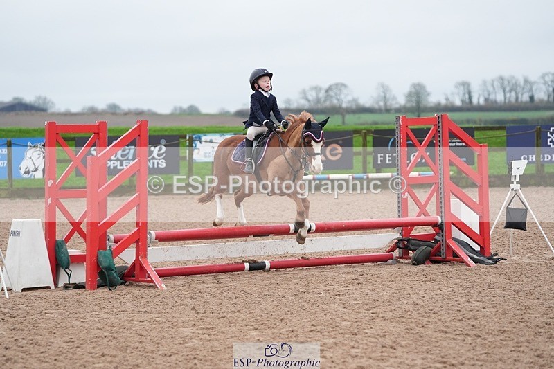 251116-095444-01450 - Cls 18 Clear Round 50cm