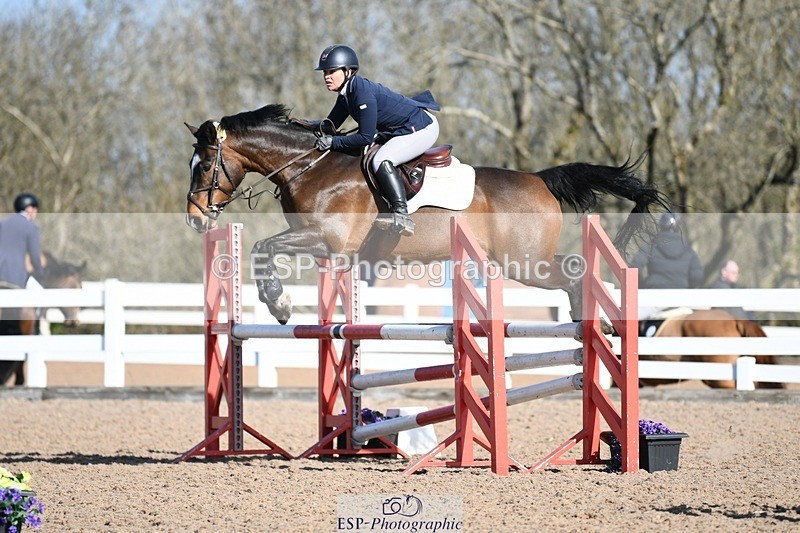 250330-102600-06110 - Cls 32 British Novice and 90cm