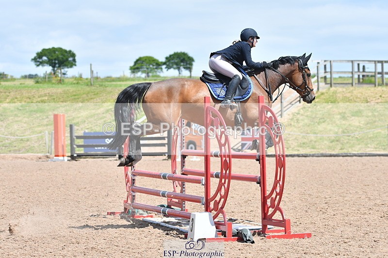 240609A-132533-05632 - Cls 18 Snr Newcomers and 1.10m Open