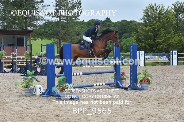 BPP_9565 - CLASS 19 SUN Winter/ Summer 128cm/ Winter/ Summer 138cm