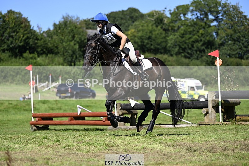 240811A-151100-05293 - 172