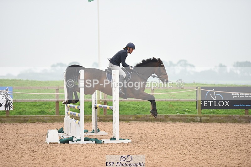 230916A-160532-05485 - Cls 18 Snr 95cm Derby