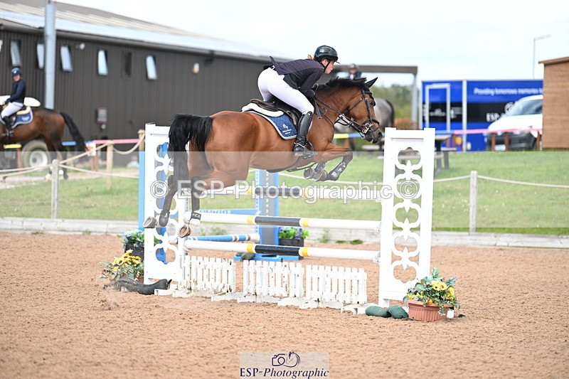 240912A-134405-01752 - Cls 4 Snr 1.20m Open