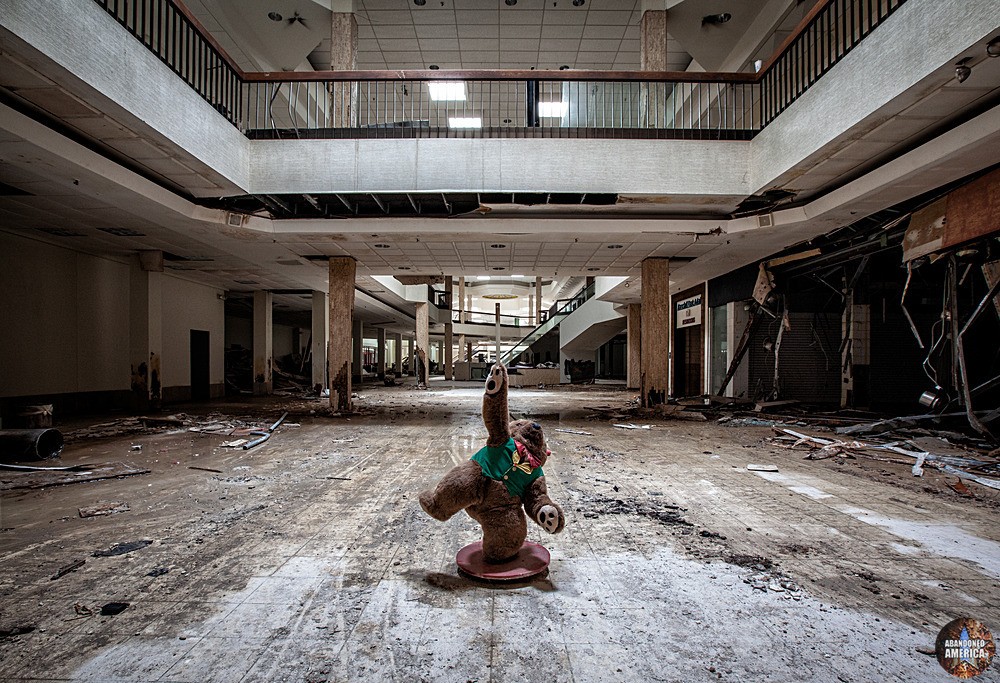 Randall Park Mall (North Randall, OH) | Lonely Bear - Randall Park Mall
