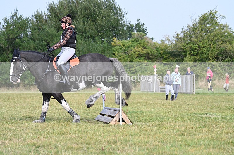 WJ7_5488 - 40cm XC Time 10:05 to 10:36