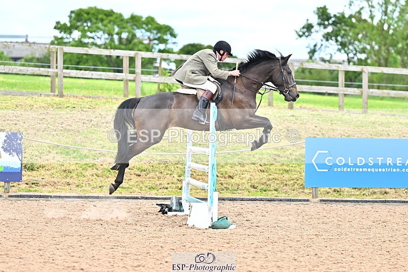 240608A-132424-02540 - Cls 4 Snr Newcomers and 1.10m Open