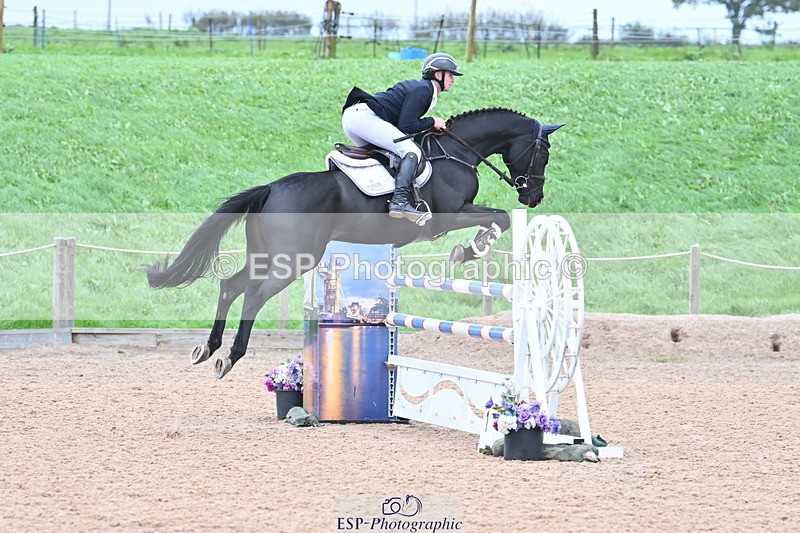 231013A-144457-02801 - Cls 9 Foxhunter & 1.20m Open
