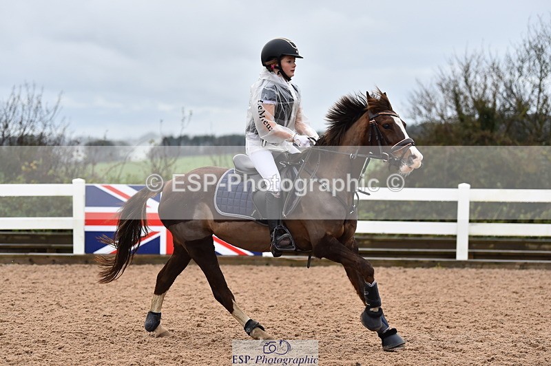 231203A-100108-00256 - Cls 2 British Novice & 80cm Open