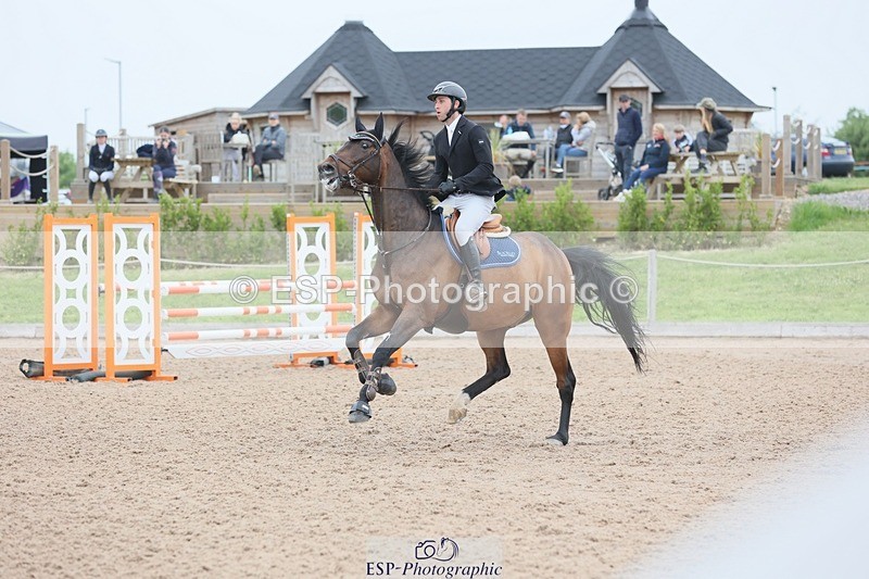 250524-124341-04750 - Cls 15 Snr Fox 1st Rnd