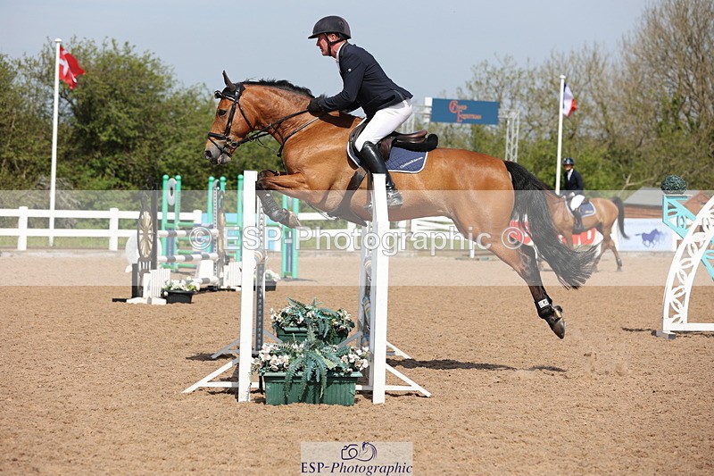 240510A-105730-05979 - Cls 14 Discovery and 1m Open