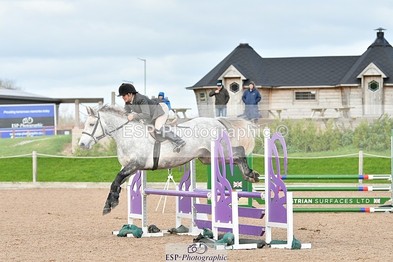 251026-114417-02591 - Cls 23+24 80cm Club and Schools