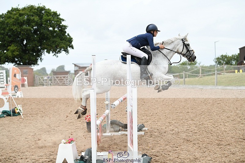 250807-112804-00680 - 90cm Round 1