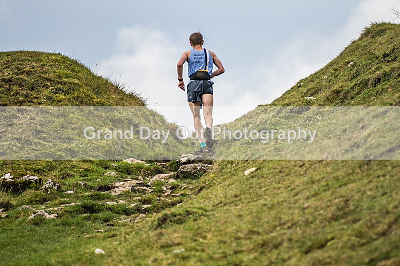 Litton-243 - Litton Christmas Cracker Fell Race (Limestone Series) Sunday 14th December 2025