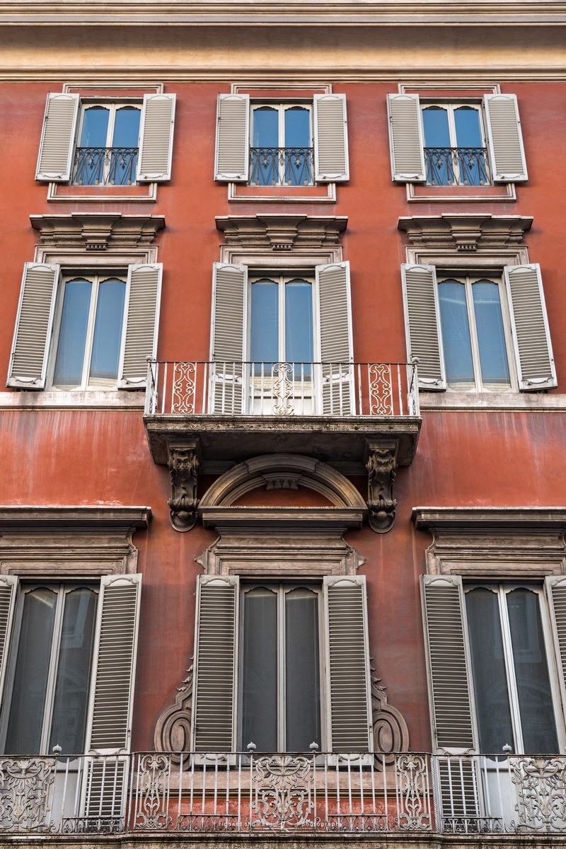 Rosso Roma - Roman Walls