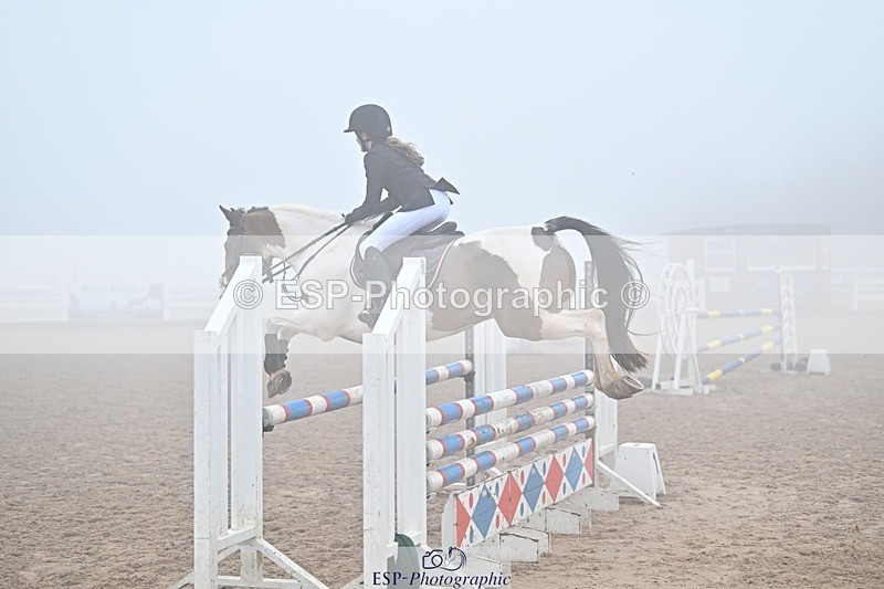 250208-122011-00524 - Cls 9 Pony Newcomers and 1m