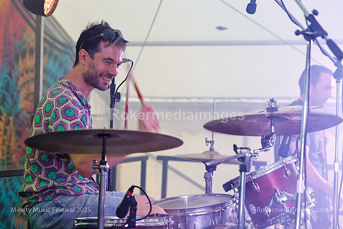 _MGL7548 - MINETY 2025