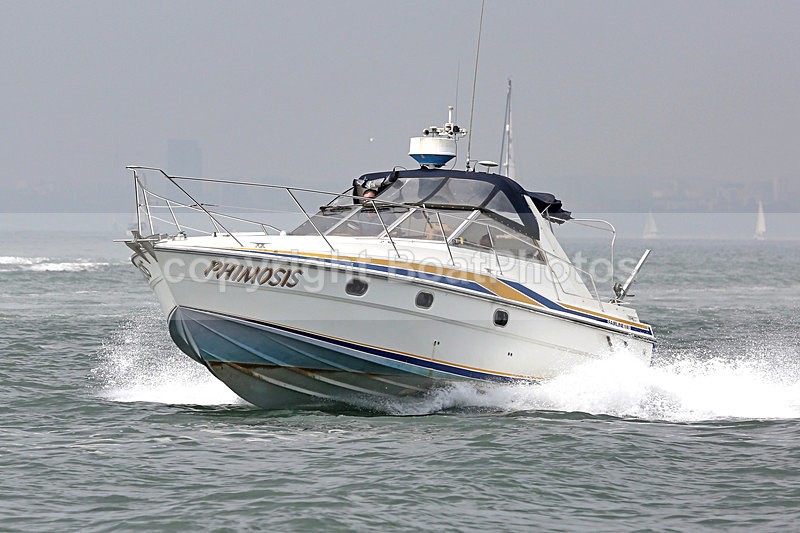 160528 PHIMOSIS - FAIRLINE Y92A6930 - Motorboats - Open