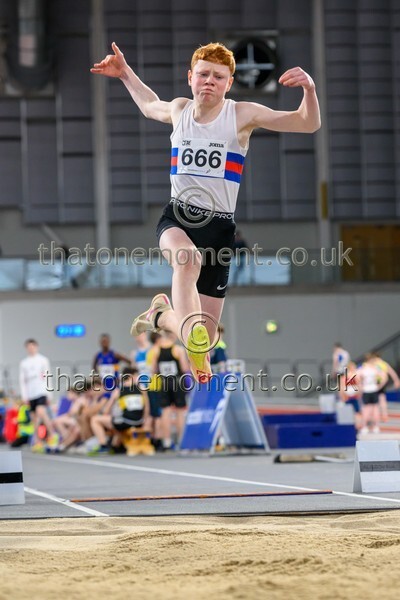 AgeInd25SAT-910480 - Field Male