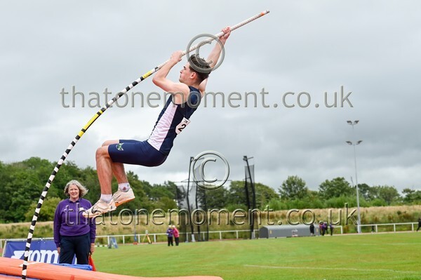 ComMast25-912014 - Field Male Set Two