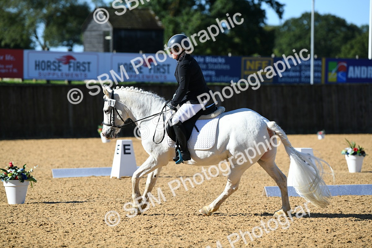 SBM_02241 - D7 Small Tour Championship Prelim 1