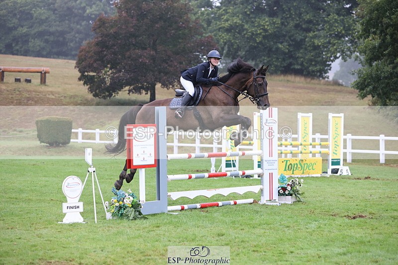 250830A-144445-07093 - Cls 16 Snr Newcomers and 1.10m Open