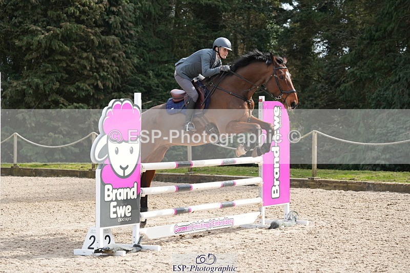 260322A-130824-01791 - 12 Newcomers 1m 10 Open