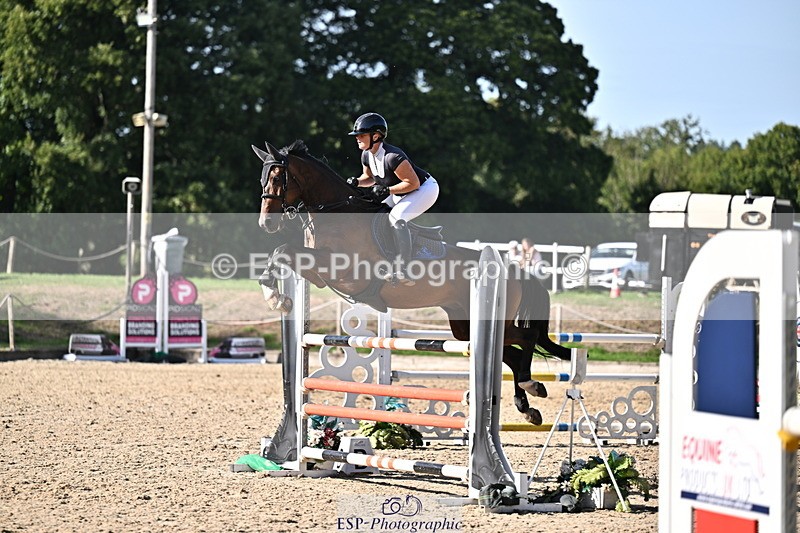 260906A-161754-04634 - Cls 24 Snr Foxhunter