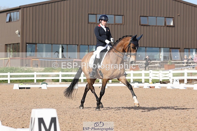 250404-163146-07537 - 115-Isla.Sully-Vagabond.De.Massa