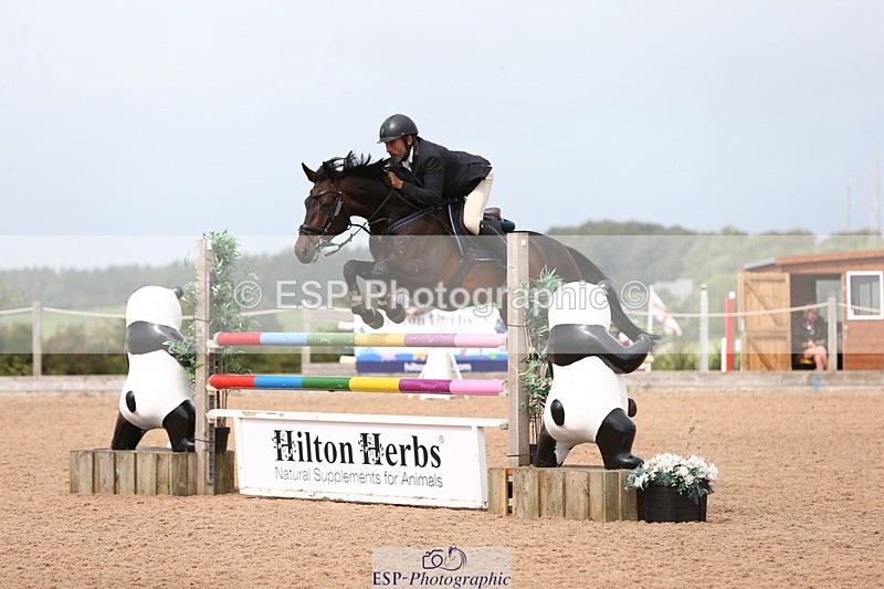 230812A-121203-08817 - Cls 32 Foxhunter