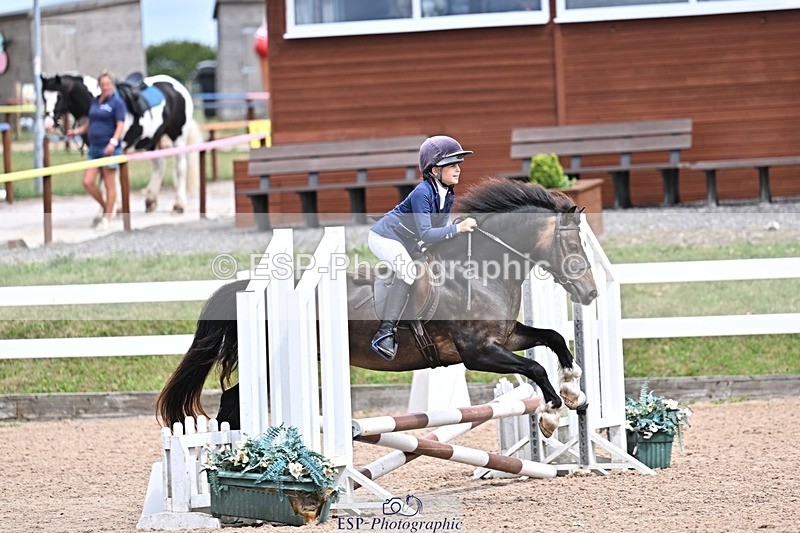 250729-145354-00032 - Clear Round and 60cm