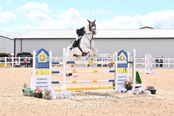BPP_5678 - CLASS 9 THURS Granite City Festival Senior 1.35m Open Championship
