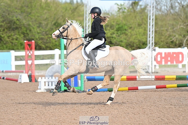 240504A-092856-00139 - Cls 11 Clear Round 50cm