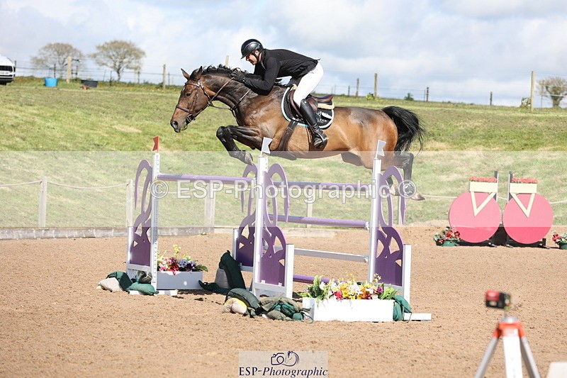 240419A-154416-08906 - Cls 10, 2 Star Big Tour 145cm  15.45 to 16.35 break