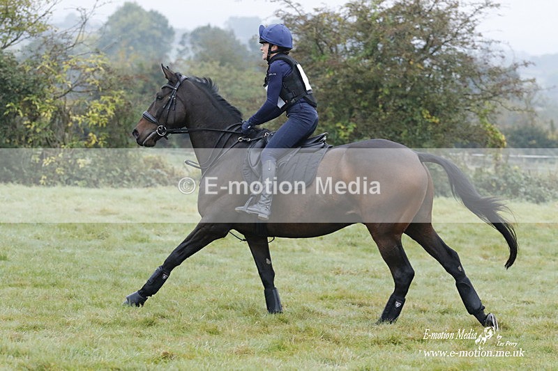 WWHT 171021 0264 - Novice Restricted (0.80m)  17/10/21