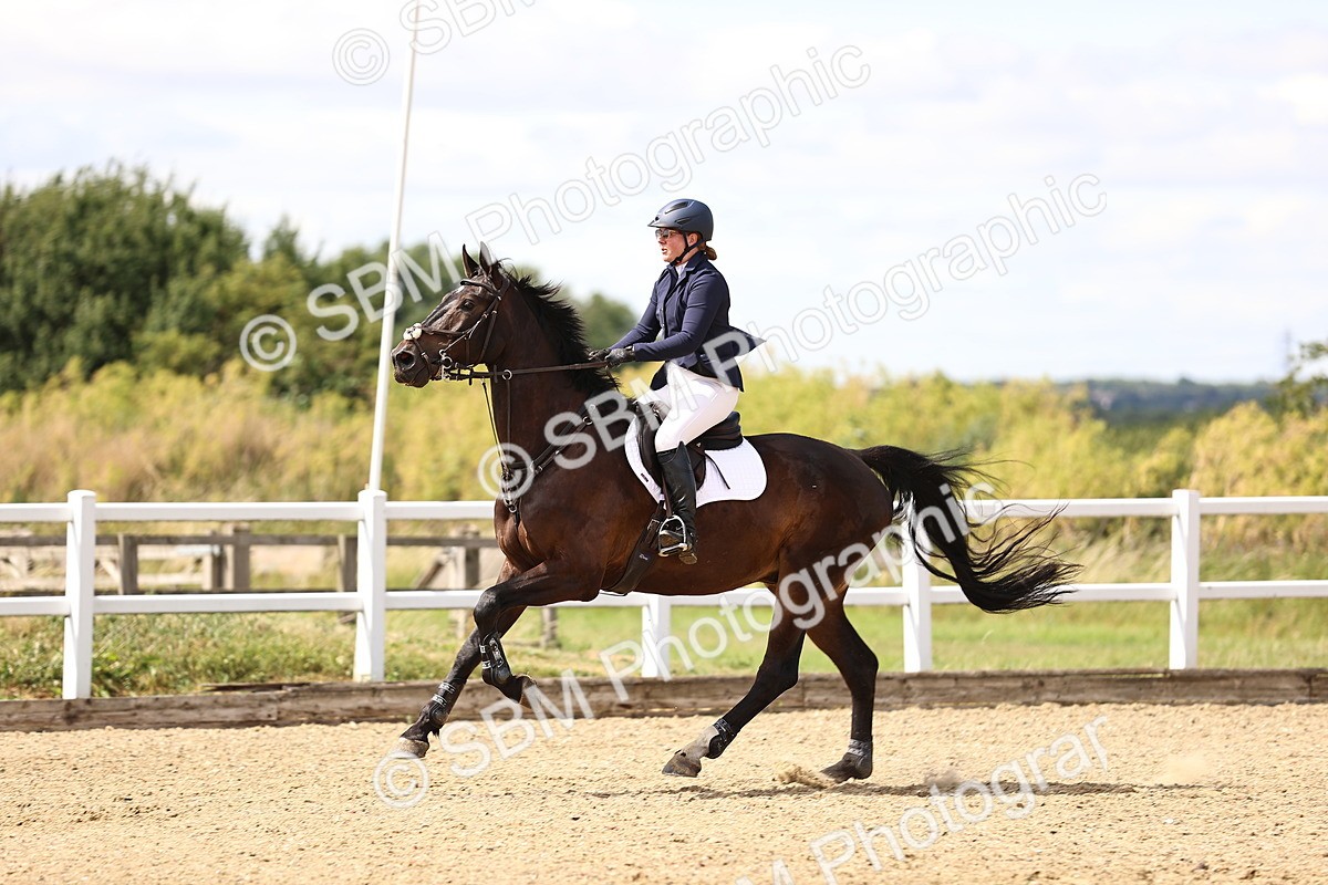 SBM_001279 - Class 6 - Senior Newcomers - 1.10m