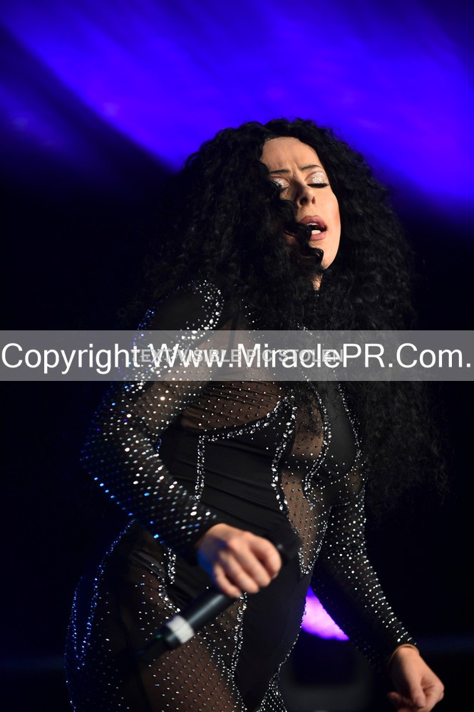 SH4_6052 - The Cher Experience