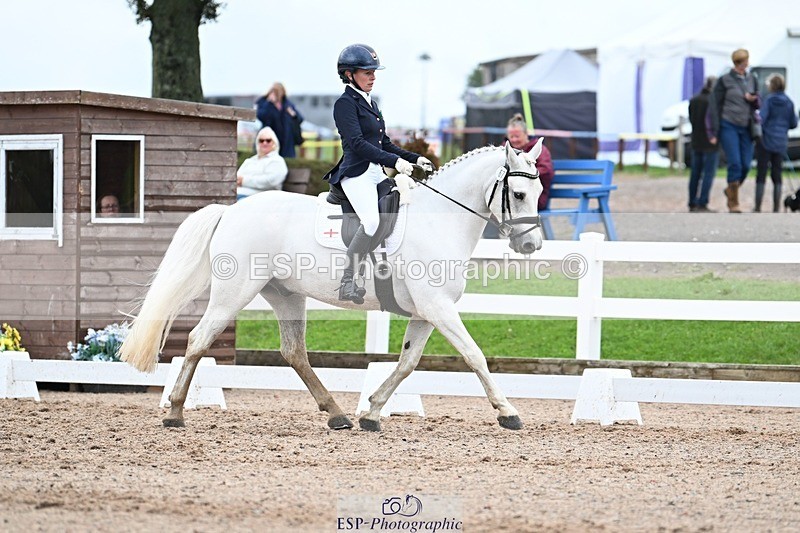 250907-124329-08424 - 067-Laura.PercyConobola.Cascade