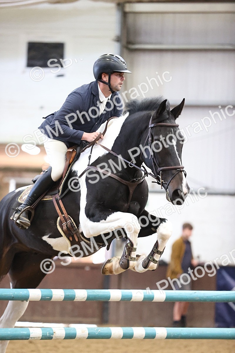 SBM_003323 - Class 11 - Senior Newcomers 1.10m